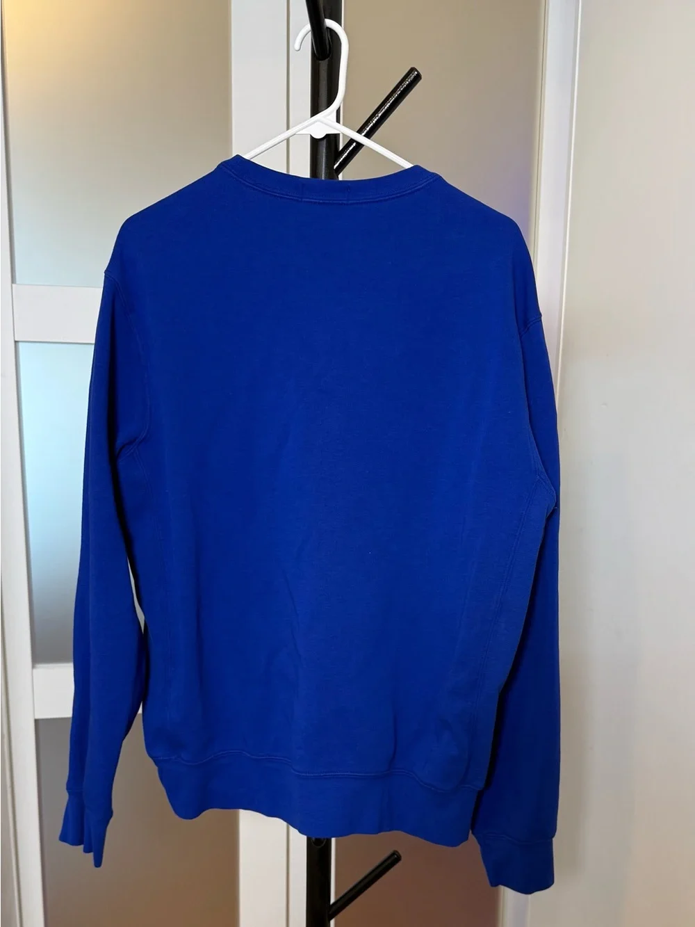 POLO Ralph Lauren Crewneck Sweatshirt in Royal Blue, size Large.